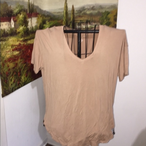 ❤️ American Eagle size medium soft comfy oversized v neck short sleeve high low - Picture 1 of 6